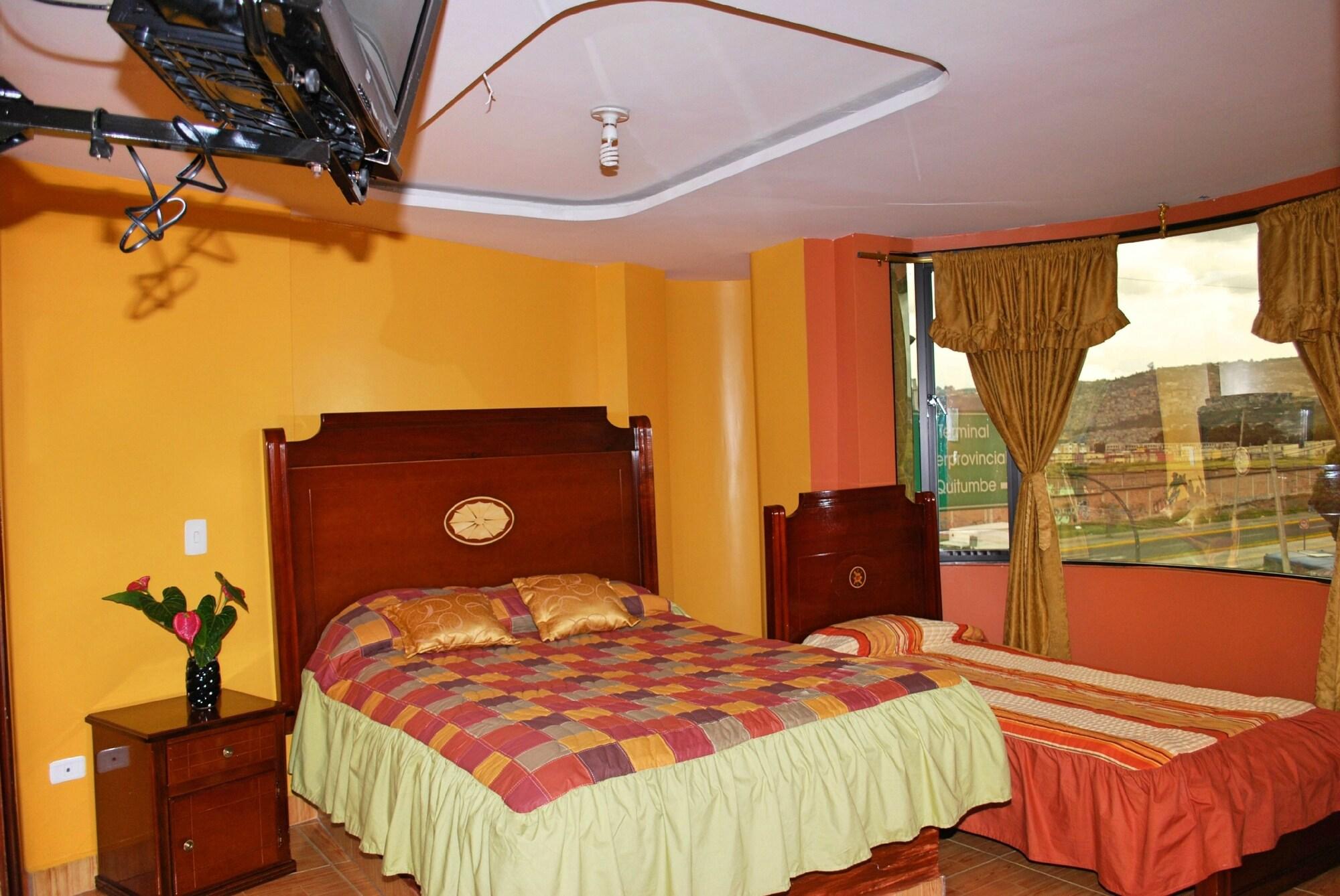 Hotel Gran Quitumbe Quito Exterior photo